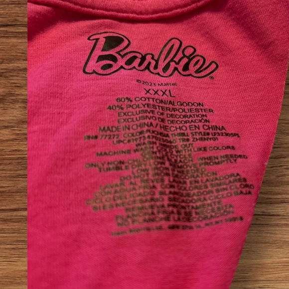 Juniors Crop Top Barbie - Picture 2 of 2
